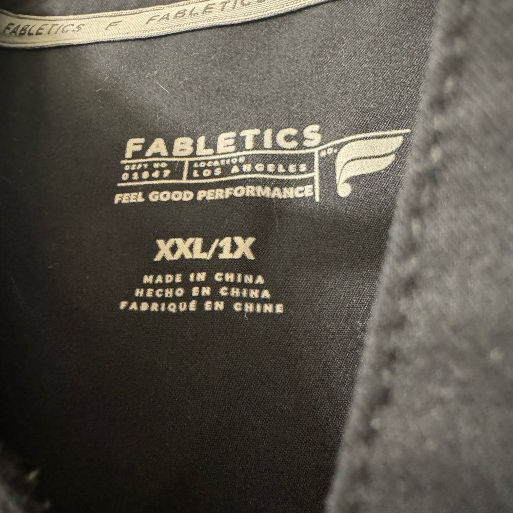 Fabletics Scrub Top - Picture 3 of 5